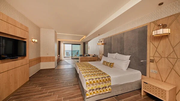 Secrets Sunny Beach Resort & Spa